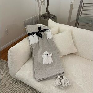 Viral TikTok Ghost Throw Blanket 👻🎀